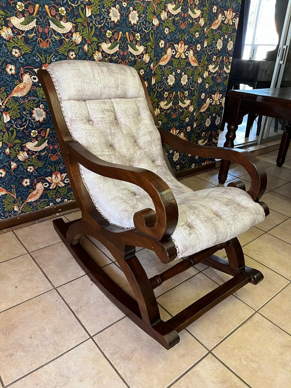 Leaf Accent Chair